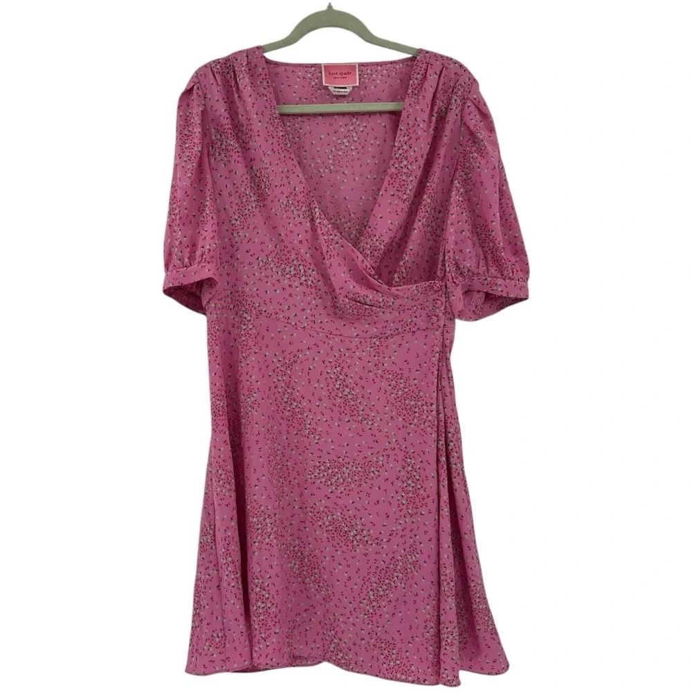 Kate Spade Meadow wrap dress in the Chilled Watermelon Pink Floral‎ Size 12